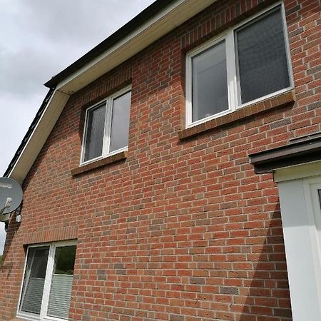 Mome Appartment Gross Ronnau Bagian luar foto